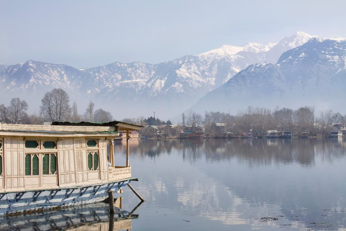 Amazing Kashmir Vacay with Gulmarg & Sonmarg